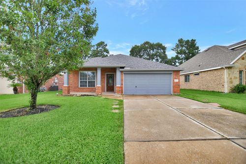18722 Cluster Oaks Dr, Magnolia, TX, 77355-5633 | Card Image