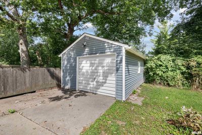 3725 10 Th Avenue Court, House other with 2 bedrooms, 1 bathrooms and null parking in Moline IL | Image 3