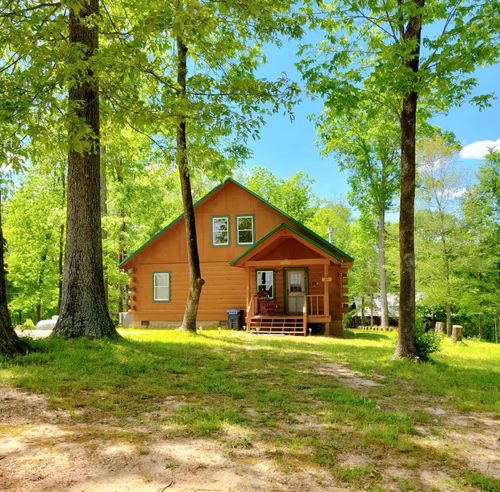 80 Tater Bug Ln, Clifton, TN, 38425-3013 | Card Image