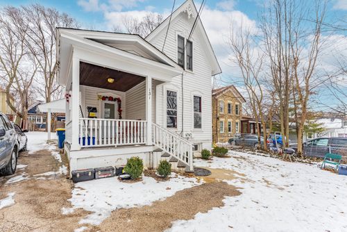 131 N Gifford St, ELGIN, IL, 60120-5837 | Card Image