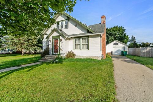 119 S 4th St, Le Sueur, MN, 56058-1917 | Card Image