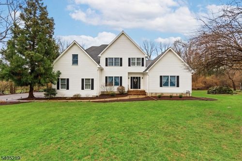 15 Mountainview Dr, Green Twp, NJ, 07821-2121 | Card Image