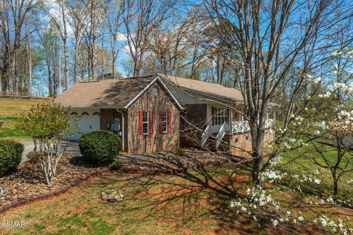 882 Pioneer Dr, Seymour, TN, 37865-4378 | Card Image
