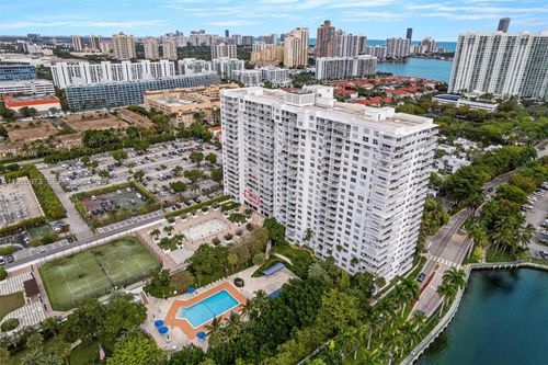 404e-2851 Ne 183rd St, Aventura, FL, 33160-2137 | Card Image