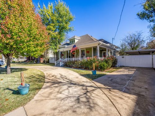 3911 Stonewall St, Greenville, TX, 75401-5250 | Card Image