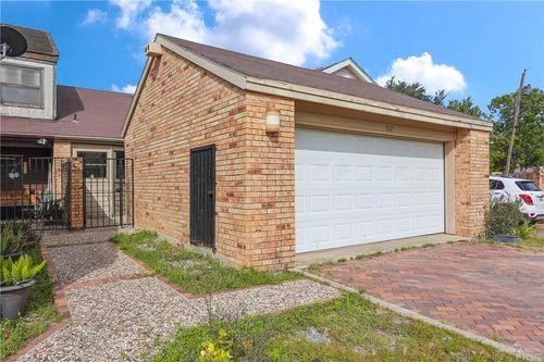 702 Windsor Glen Dr, Mission, TX, 78572-2973 | Card Image