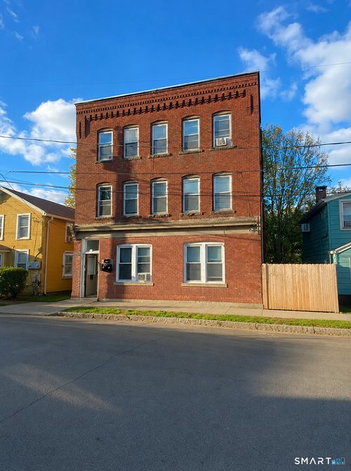 14 Portland St, Middletown, CT, 06457-7602 | Card Image