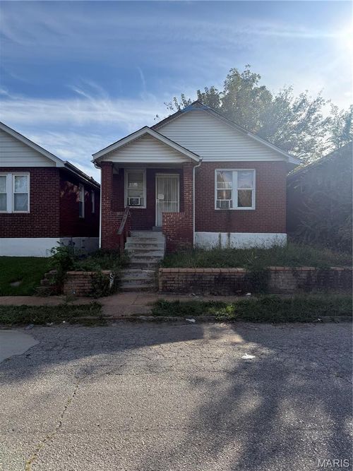 4756 Highland Ave, Saint Louis, MO, 63113-1805 | Card Image