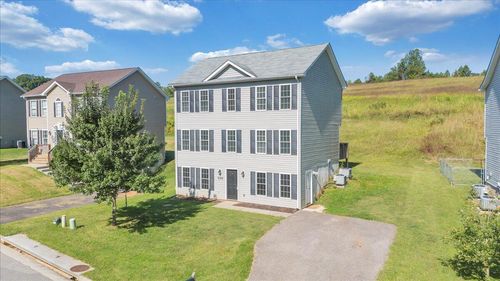 416 Old Fort Rd, Rocky Mount, VA, 24151-2037 | Card Image