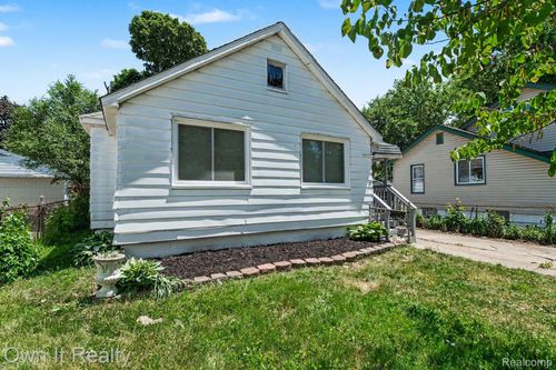 23432 Couzens Ave, Hazel Park, MI, 48030-1503 | Card Image