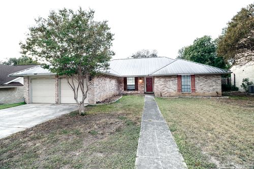 7227 Trace Buckle Dr, San Antonio, TX, 78240-3223 | Card Image