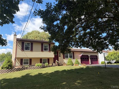 211 Stroud St, Canastota, NY, 13032-1425 | Card Image