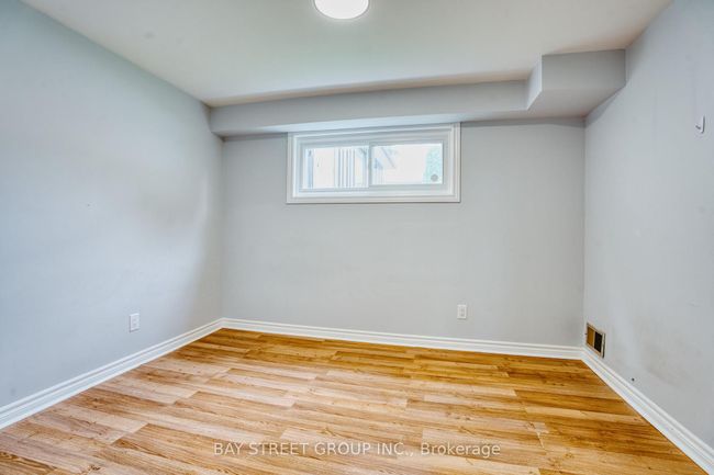 90 Ashbury Ave, House other with 7 bedrooms, 2 bathrooms and 4 parking in London ON | Image 26