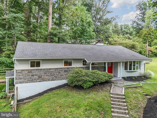 1227 Hunt Club Ln, MEDIA, PA, 19063-2002 | Card Image