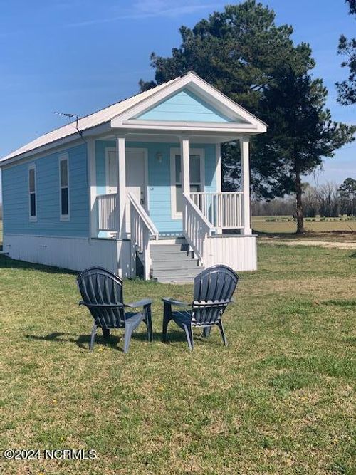 1740 White Oak River Rd, Maysville, NC, 28555-9330 | Card Image