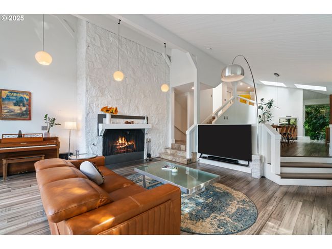 1115 Lake Front Rd, House other with 4 bedrooms, 4 bathrooms and 2 parking in Lake Oswego OR | Image 10