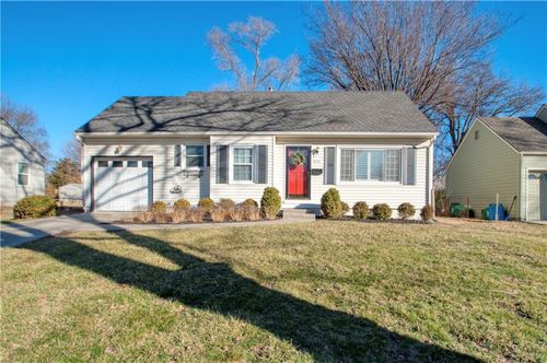 5210 W 49th Ter, Roeland Park, KS, 66205-1212 | Card Image