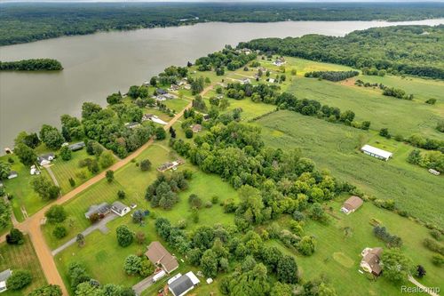 5416 Sandy Ln, Columbiaville, MI, 48421-8967 | Card Image