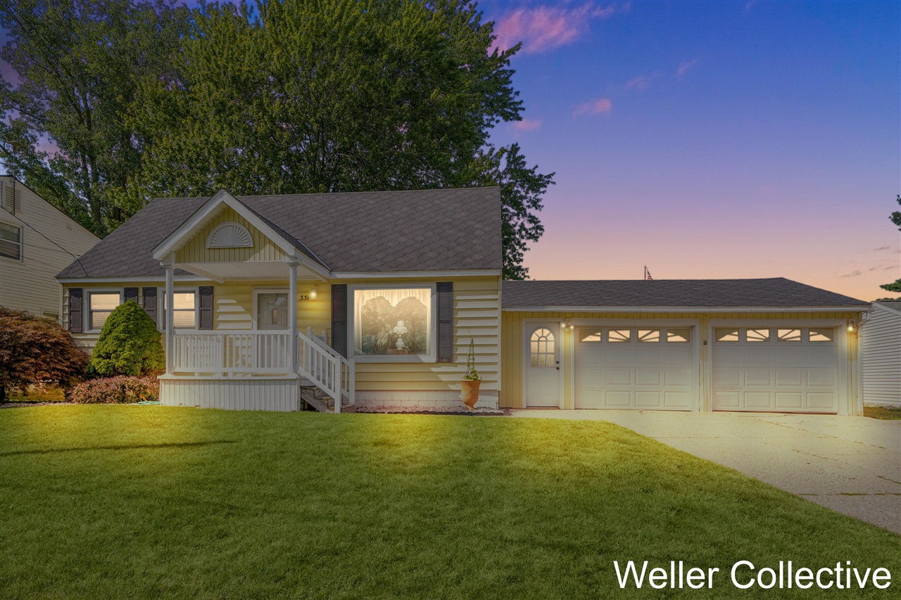 Netherfield St, Comstock Park, MI 49321