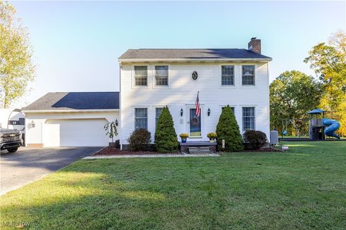 226 High Acres Dr, Chester, WV, 26034-1920 | Card Image