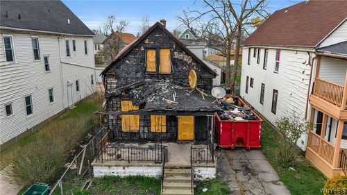 112 Rano St, Buffalo, NY, 14207-2171 | Card Image