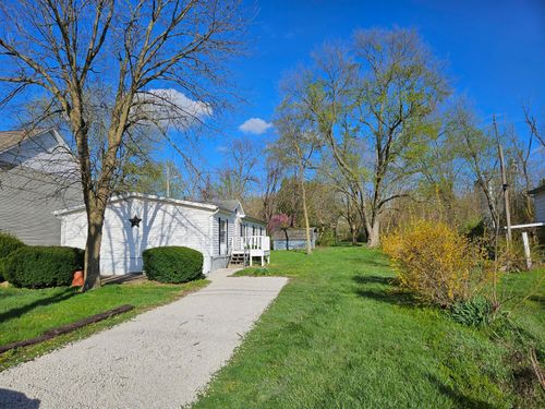 8250 High St, Thurston, OH, 43157-2506 | Card Image