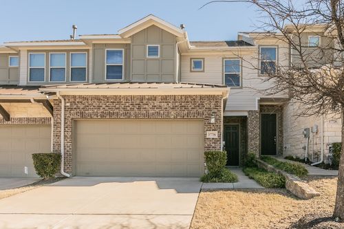 17736 Coralberry Dr, Dallas, TX, 75252-8037 | Card Image