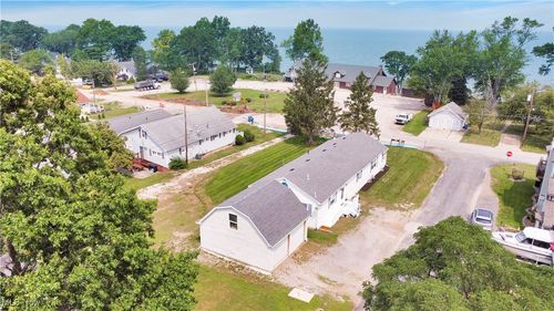 3753 Edgewater Dr, Vermilion, OH, 44089-2279 | Card Image
