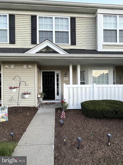 303 Brookfield Dr, Jackson, NJ, 08527-3882 | Card Image