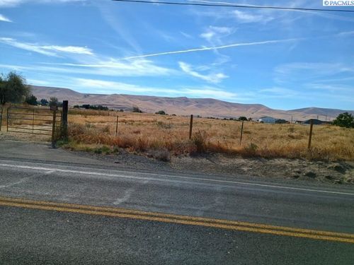 176501 Lower County Line Road, Prosser, WA, 99350 | Card Image