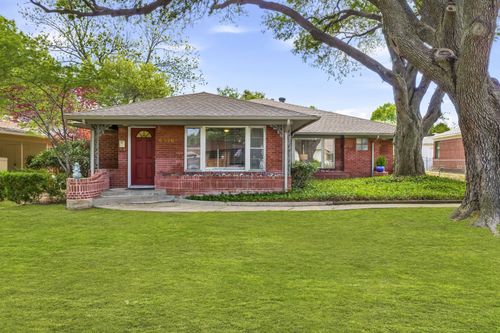 6524 Ravendale Ln, Dallas, TX, 75214-2403 | Card Image