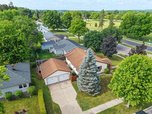 648 N Webb Ave, Reedsburg, WI, 53959-1267 | Card Image