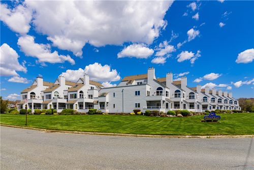 103 Bellevue Ct, Narragansett, RI, 02882-4843 | Card Image