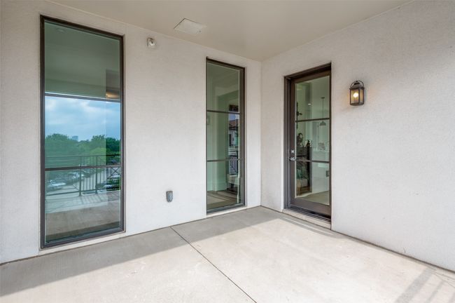 Covered patio and balcony perfect for morning breakfast and afternoon tea or relax with a glass of wine looking at the sunset. | Image 32