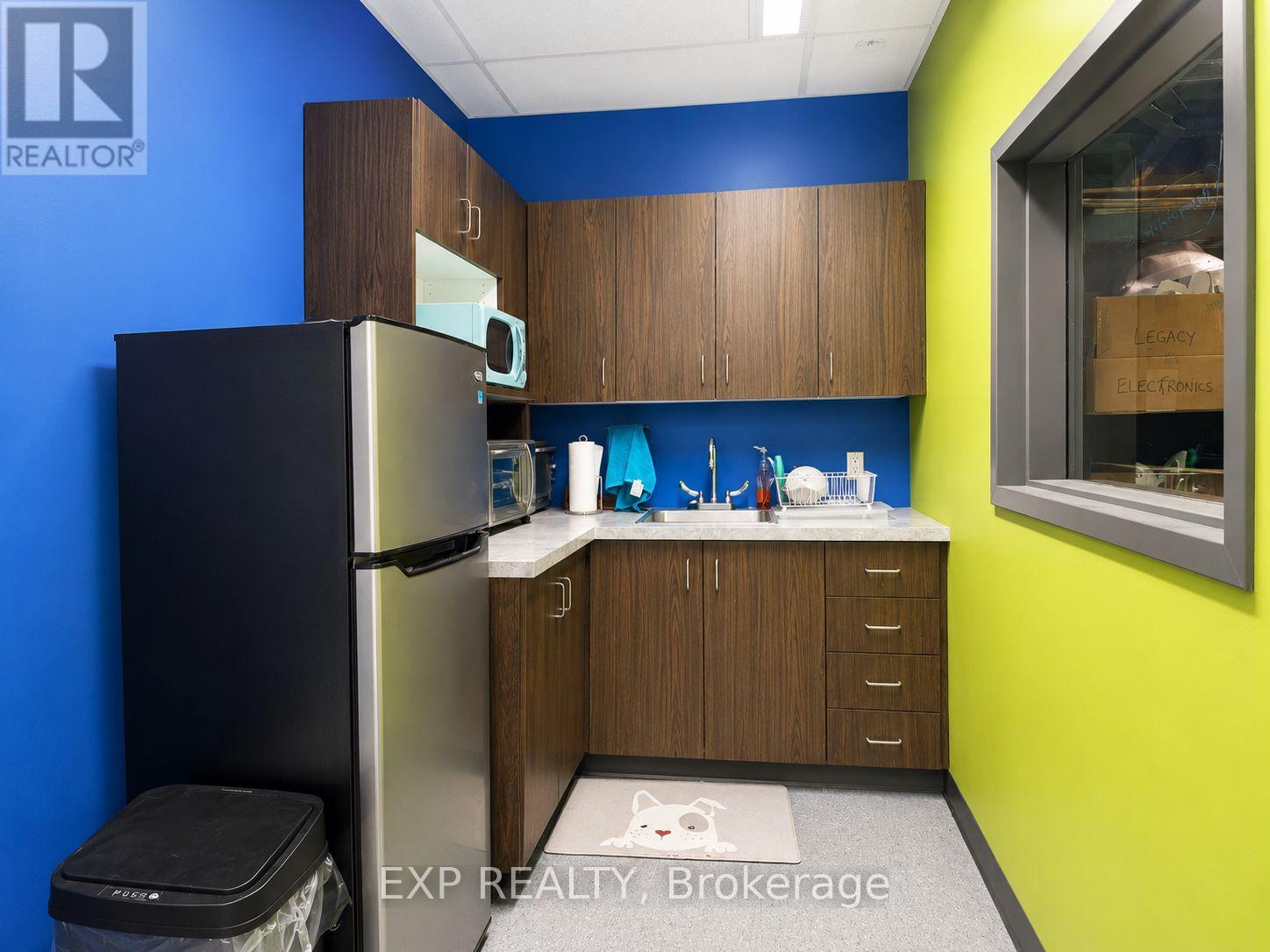 Commercial Sale in Ottawa 3