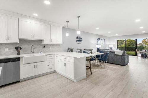 9286 Vista Del Lago, Boca Raton, FL, 33428-3119 | Card Image