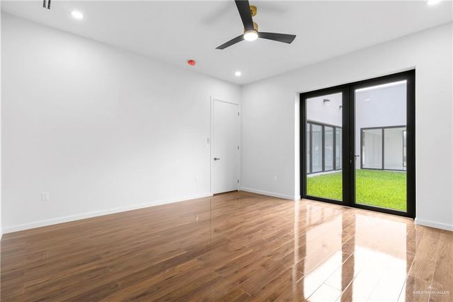 2228 S 45 Th St, House other with 3 bedrooms, 3 bathrooms and 2 parking in McAllen TX | Image 15