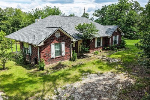 691 Bishop Rd, Huntsville, TX, 77320-1813 | Card Image