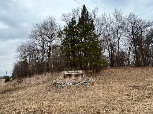 44015 100th Ave, Holdingford, MN, 56340-9742 | Card Image