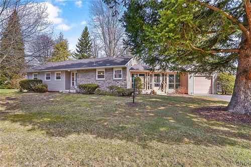 208 Palmer Dr, Fayetteville, NY, 13066-1245 | Card Image