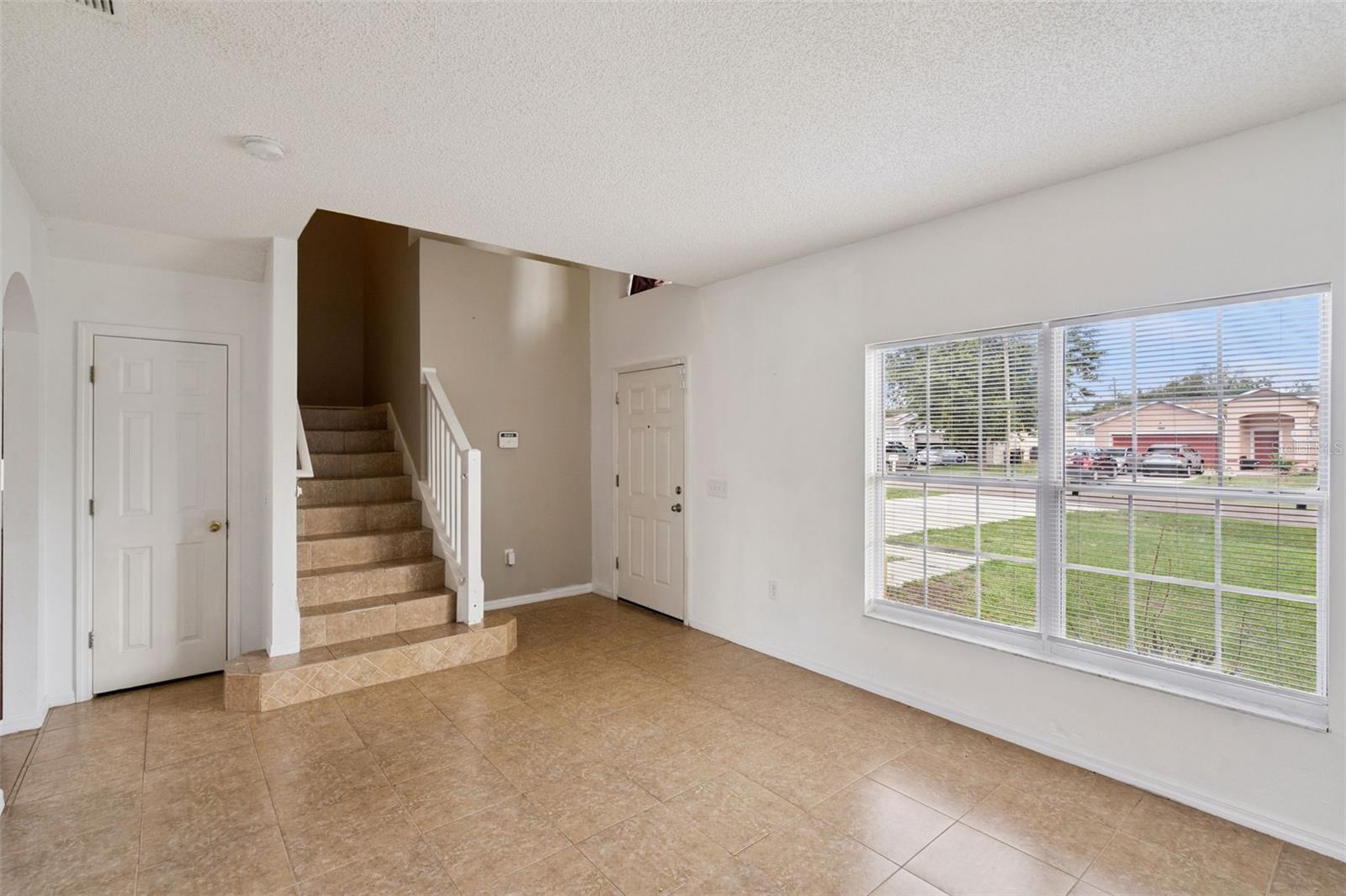 Residential in POINCIANA 4