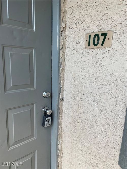 apt-107-231 Mission Newport Ln, Las Vegas, NV, 89107-2785 | Card Image
