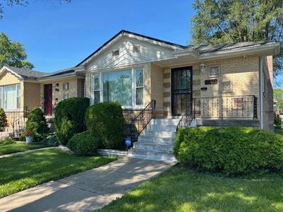 12312 S Elizabeth Street S, House other with 3 bedrooms, 2 bathrooms and 2 parking in Calumet Park IL | Image 2