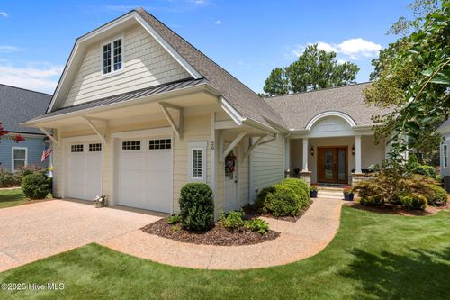 20 Ballybunion Ln, Pinehurst, NC, 28374-8183 | Card Image