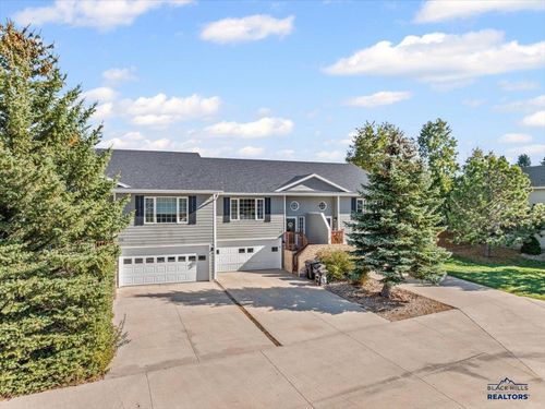 1028 S 35th St, Spearfish, SD, 57783-9420 | Card Image