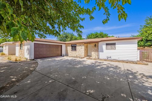 43729 Fig Ave, Lancaster, CA, 93534-4910 | Card Image