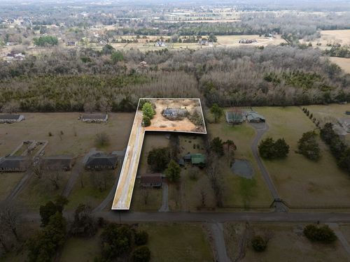 1187 Lawrence Rd, Murfreesboro, TN, 37128-5706 | Card Image