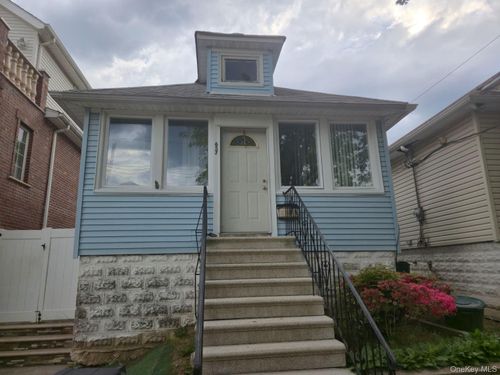 657 Wilcox Ave, Bronx, NY, 10465-1726 | Card Image