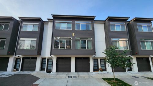 e3-5020 148th St Sw, Edmonds, WA, 98026-4467 | Card Image