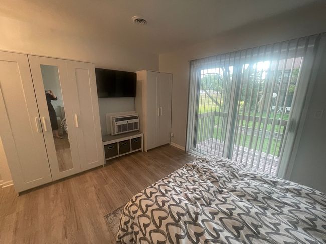 APT-5 - 64 Aspen Colony, Condo with 1 bedrooms, 1 bathrooms and 1 parking in Fox Lake IL | Image 10